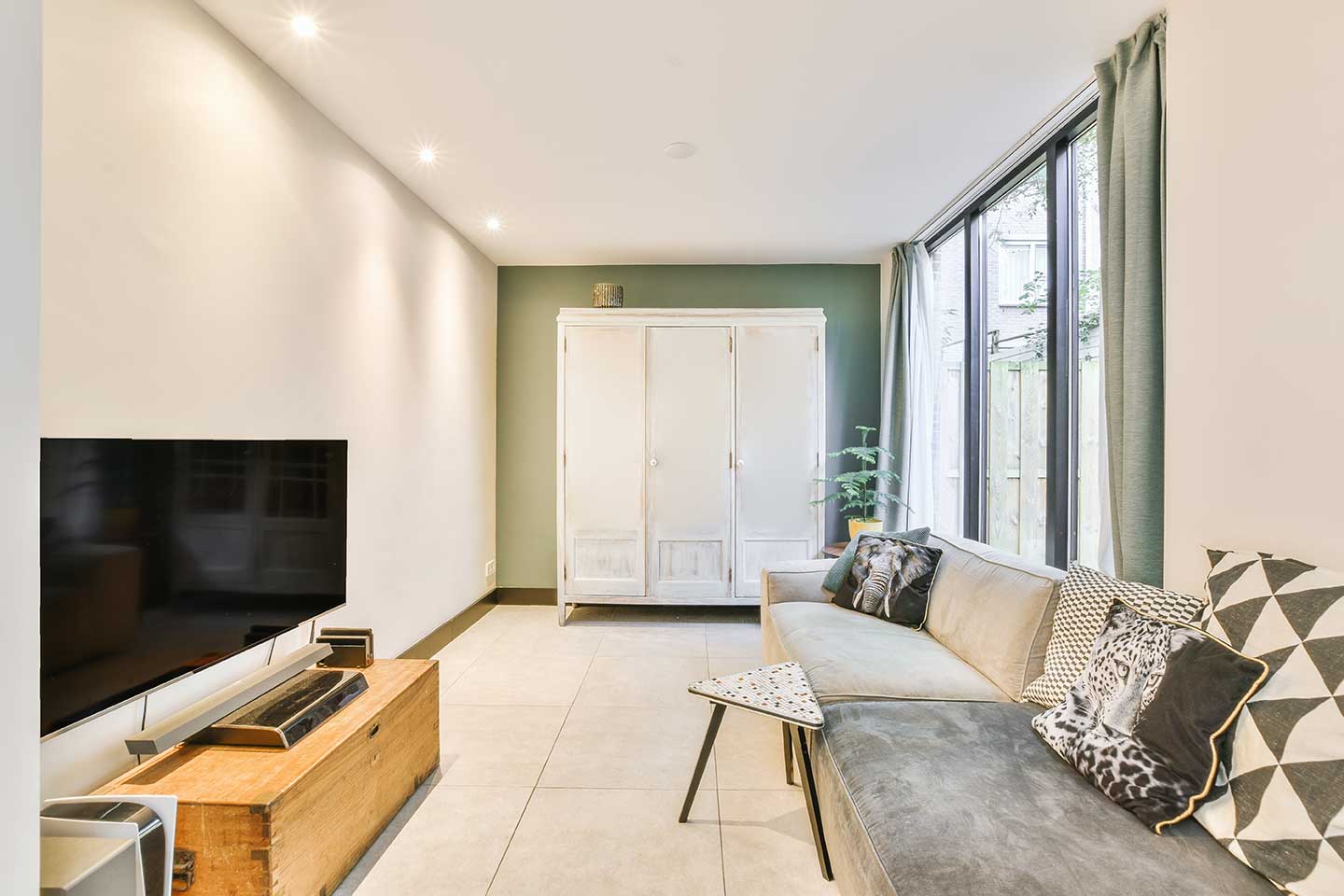 apartment 0025